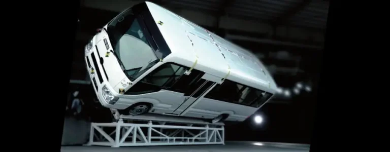 Rigid Body that complies with rollover regulations