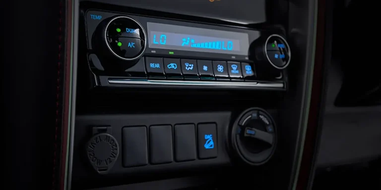 Dual Zone Auto A/C with Rear A/C Controls For 2nd and 3rd Row