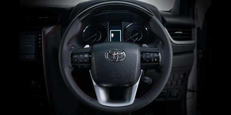 VFC Steering with Soft Leather Stitching